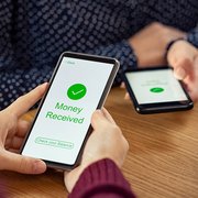 Digitalizzazione dei pagamenti e fine del contante. Come cambia il sistema finanziario globale