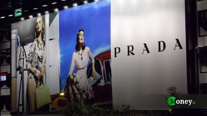 Lo scandalo del sandalo che ha travolto Prada, spiegato