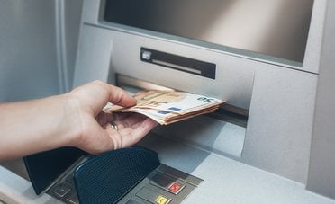 Un bancomat ha multato un cliente per aver inserito il PIN sbagliato