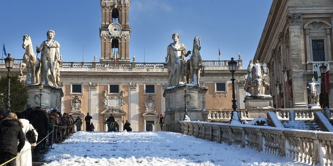 Roma si prepara a neve e gelo, l'ordinanza di Gualtieri: le linee guida per cittadini e viabilità