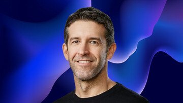 Chi è e quanto guadagna John Ternus, il nuovo CEO di Apple dopo Tim Cook