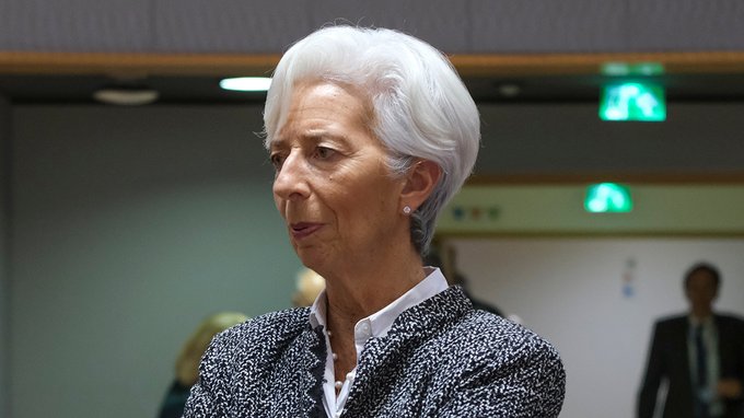 BCE, alert Lagarde da Davos su ricchezza e AI. “Verso guai seri”