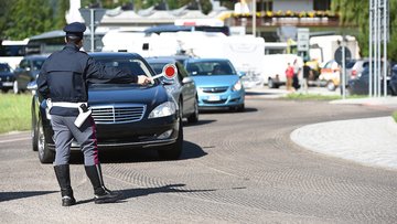 Mezza Italia in zona rossa o arancione: ecco le regioni che cambiano colore da lunedì