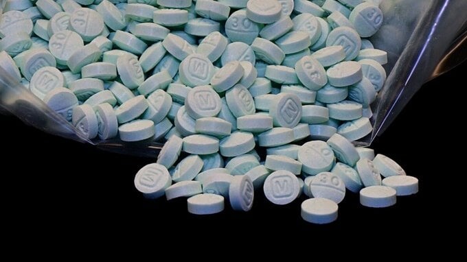 Cos'è il fentanyl: prezzo, effetto e diffusione in Italia della droga che flagella gli Usa