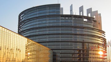 Dalla dipendenza al de-risking: ecco cosa succederà ai rapporti economici tra Ue e Cina nel 2025
