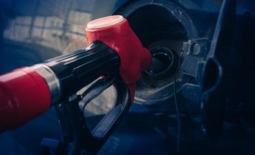 Dove è più economico fare benzina oggi? 