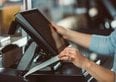 Lavoro, oltre 50.000 posizioni aperte per l'estate. Le 10 figure più richieste nel 2026