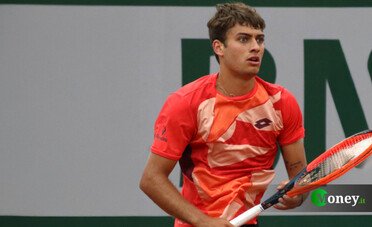 Chi è e quanto guadagna Flavio Cobolli, il tennista romano che sta scalando la classifica ATP