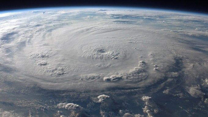 Uragano Kirk verso l'Europa, colpirà anche l'Italia?