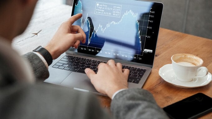 5 azioni tech da comprare nel 2027 secondo Dan Ives. C'è anche il “Messi dell'AI”