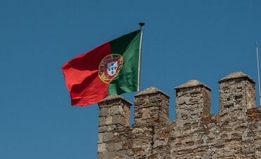 Cereali e sardine in scatola. Il Portogallo accumula riserve alimentari per affrontare le crisi più gravi