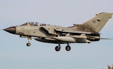 Questi sono gli aerei caccia più veloci al mondo. Ecco in quanto tempo percorrono l'Italia	