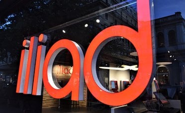 Xavier Niel (Iliad) entra in Vodafone con 6 miliardi. Ecco cosa rischia il titolo TIM