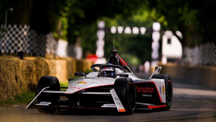 Mahindra svela a Goodwood la nuova monoposto di Formula E 