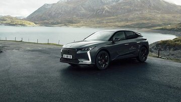 DS 4 E-Tense 225: eleganza e comfort per la ibrida plug-in francese