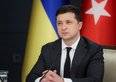 Zelensky davanti al baratro finanziario. Chi pagherà la guerra in Ucraina nel 2026?