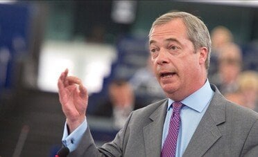 Nigel Farage ha guadagnato €26.120 l'ora per promuovere lingotti d'oro