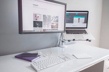 Supporto per computer: cos'è, vantaggi, guida all'acquisto