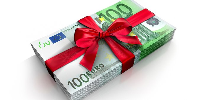 Busta paga, bonus fino a 600 euro detassati per tutti: come funziona la novità del Dl Aiuti bis