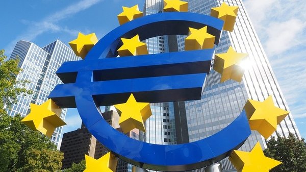 Eurozona: Pil preliminare del secondo trimestre come da attese