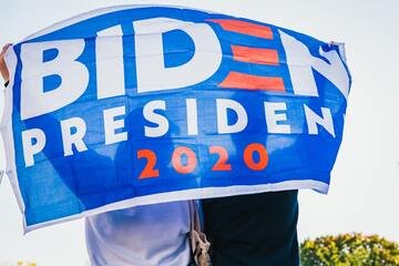 L'autodistruzione politica di Donald Trump