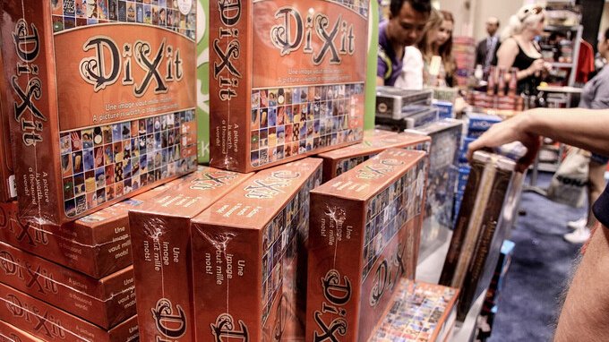 Dietro i giochi Dixit e Dobble c'è un'azienda da oltre €2 miliardi. La storia di Asmodee