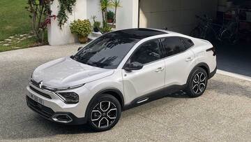 Nuova Citroen C4 X ed e-C4: il SUV Fastback anche elettrico