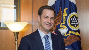 Alexander De Croo: chi è il premier belga al centro delle polemiche