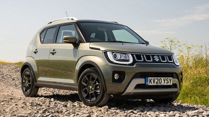 È necessario riscaldare il motore dell'auto prima di avviarlo?