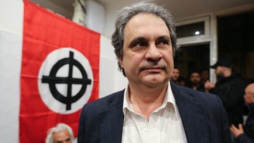 Chi è Roberto Fiore? Biografia, affari e storia politica del leader di Forza Nuova