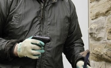 Legittima difesa in Italia, cosa prevede la legge e quali sono i comportamenti vietati