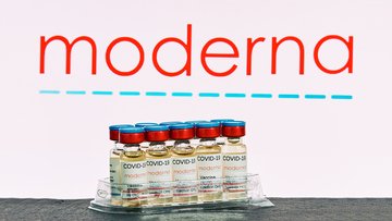 Vaccino, sospese 1,63 milioni di dosi Moderna in Giappone: ecco perché