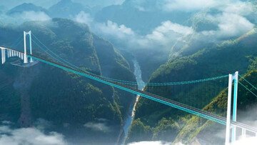 In Cina il ponte più alto del mondo, tempo di percorrenza da due ore a un minuto