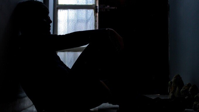 Allarme Hikikomori in Italia: il ritiro sociale dei ragazzi che non escono di casa