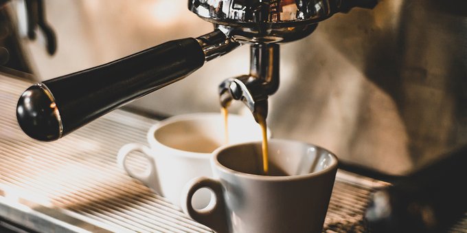 Caro caffè, i prezzi aumentano in tutta Italia: dove costa di più una tazzina di espresso