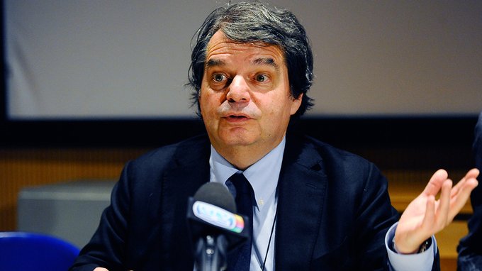 Concorsi, 150 mila assunzioni l'anno nel pubblico impiego: l'annuncio di Brunetta