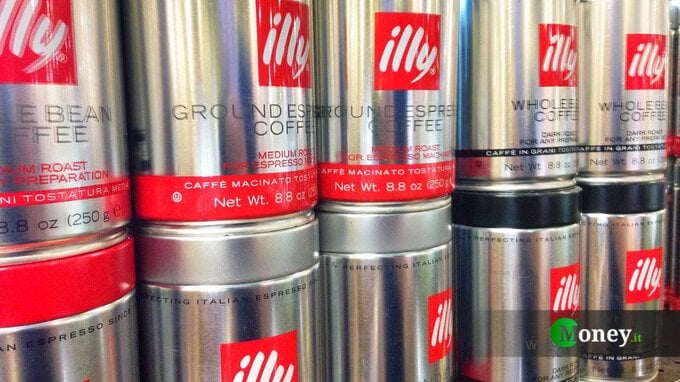 Un altro membro della famiglia Illy lascia il business del caffè. Ceduto il 19,5% della holding