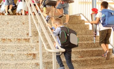 Tuo figlio è povero? Ha solo il 45% di chance di farcela a scuola