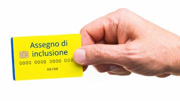 Assegno d'inclusione, ad aprile slitta il pagamento