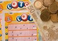 Estrazioni Lotto e Superenalotto oggi, i numeri estratti venerdì 24 aprile