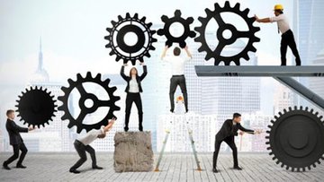Chi riapre il 14 aprile: negozi e fabbriche nell'elenco del nuovo DPCM