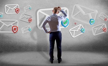 Come trovare PEC aziendali e creare liste pronte all'invio. Guida in 5 passaggi (senza errori legali)