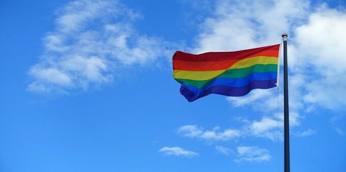 Omofobia e omotransfobia: cosa prevede la legge Zan