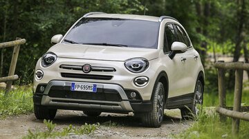 Fiat 500X 2021: prezzi, foto e caratteristiche del crossover italiano