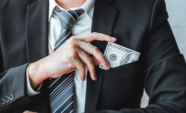 Un padre single e disoccupato ha guadagnato oltre €5,5 milioni in un anno vendendo abiti vintage