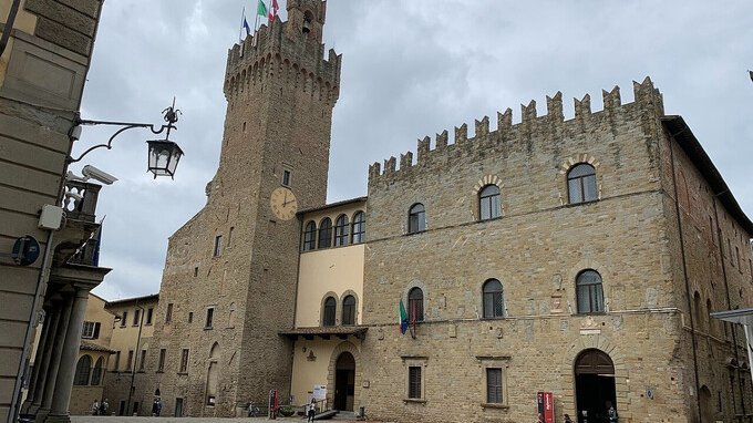 Top 10 aziende di Arezzo per fatturato. Il distretto orafo da 10 miliardi