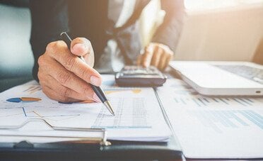 Da dipendente a partita IVA, quanto devi fatturare davvero per non perdere soldi?