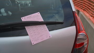 Multe di 344 euro per chi viaggia a Pasqua con auto in cattive condizioni 