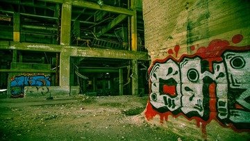 Graffiti, cosa rischia chi scrive sui muri?