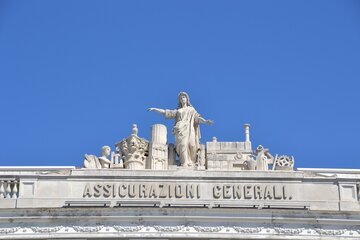 Generali, si allarga il patto anti-Donnet: Mediobanca sempre più vicina
